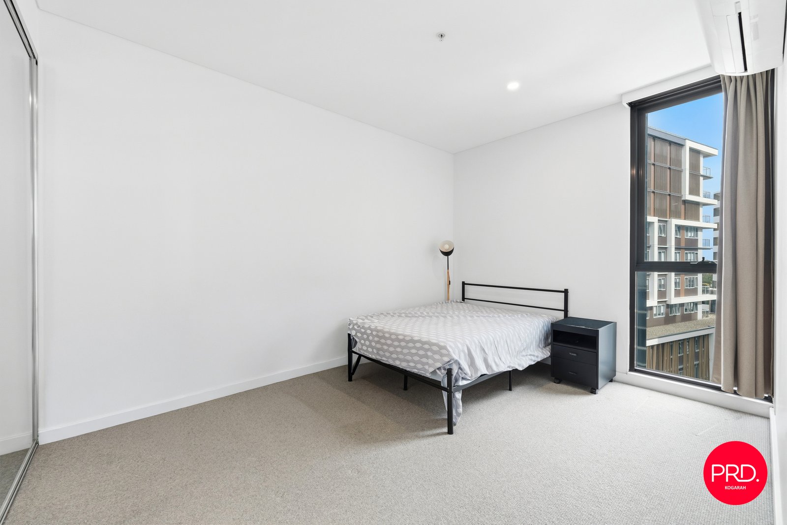 609/12 Stanley Street KOGARAH 4