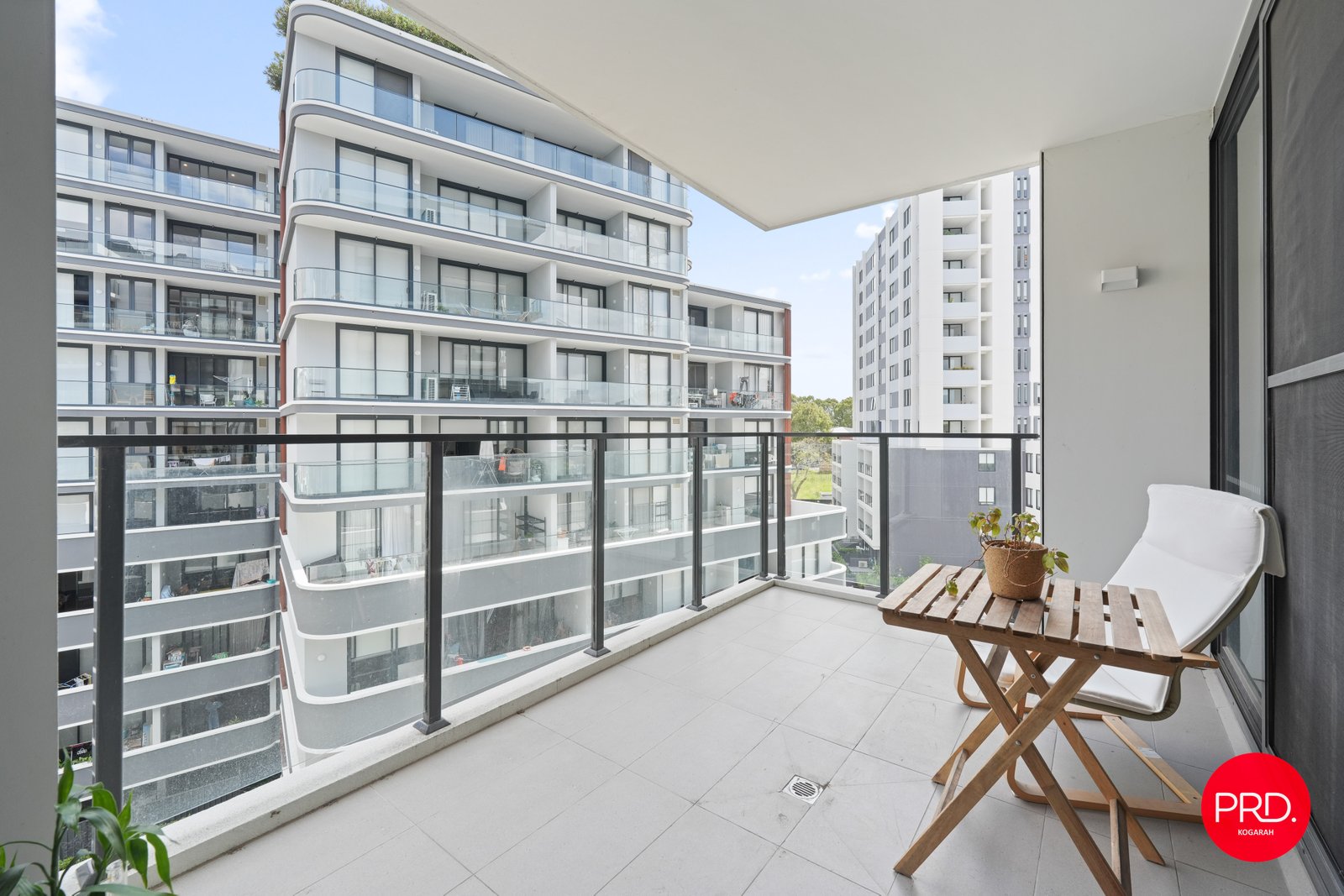 609/12 Stanley Street KOGARAH 8