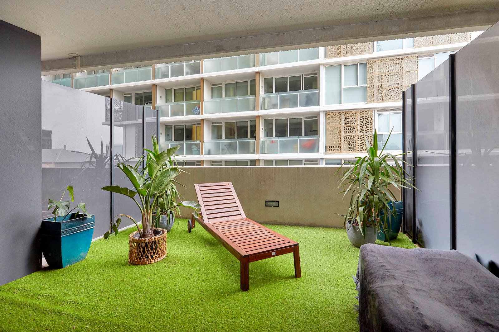 Real Estate and Property in 609/3 Yarra Street, South Yarra, VIC