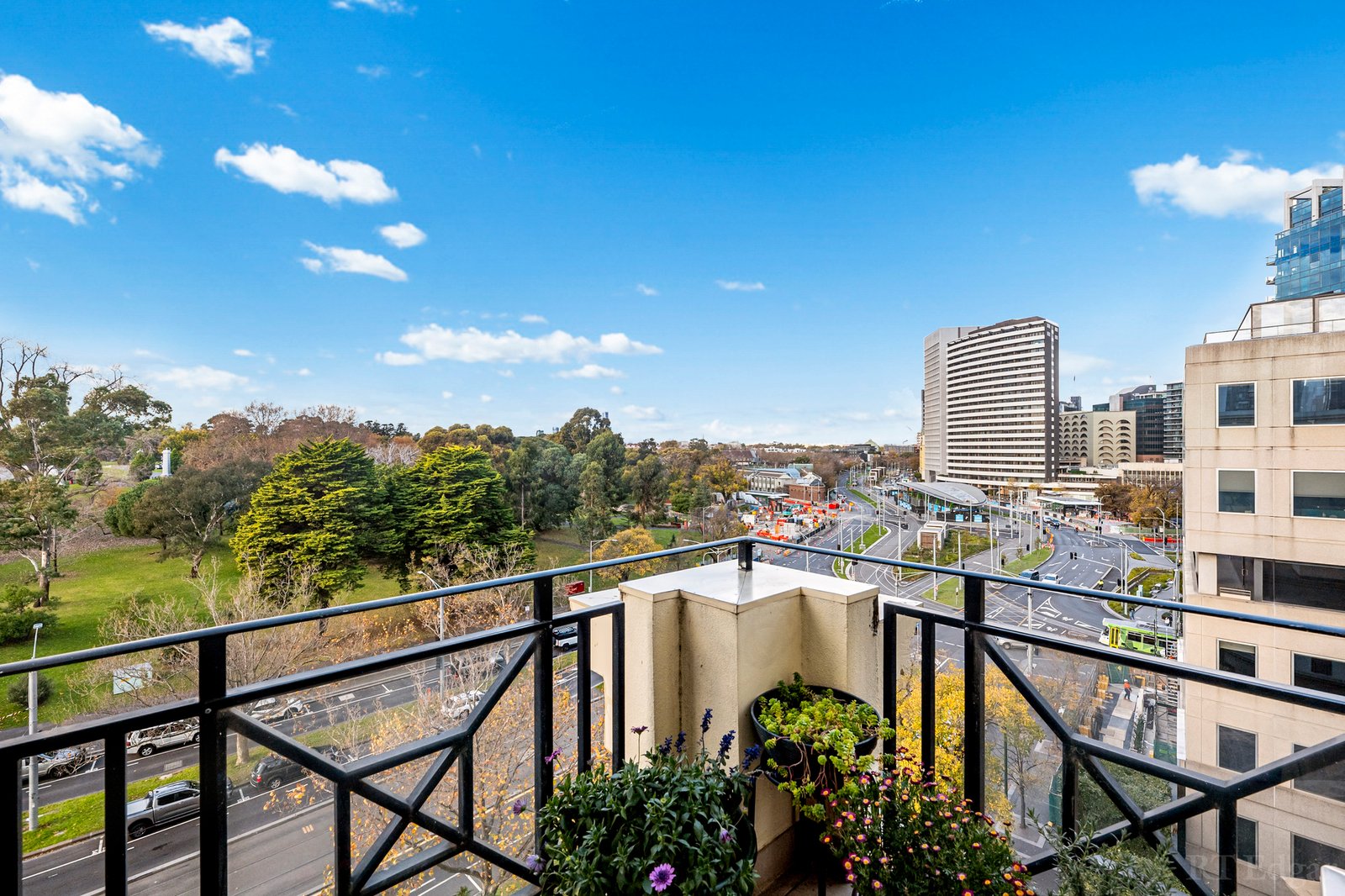 Real Estate and Property in 609/360 St Kilda Road, Melbourne, VIC