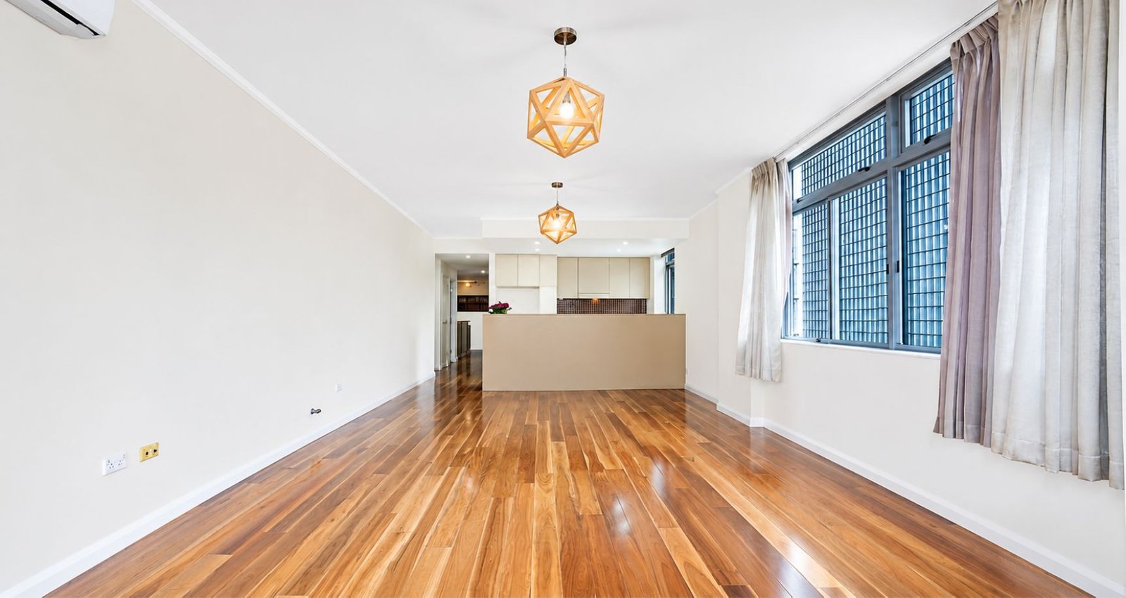 609/717 Anzac Parade MAROUBRA 3