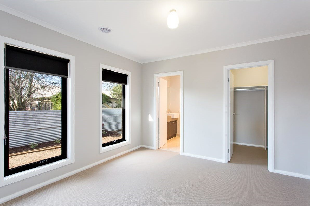 Gallery: 60a Birdwood Avenue