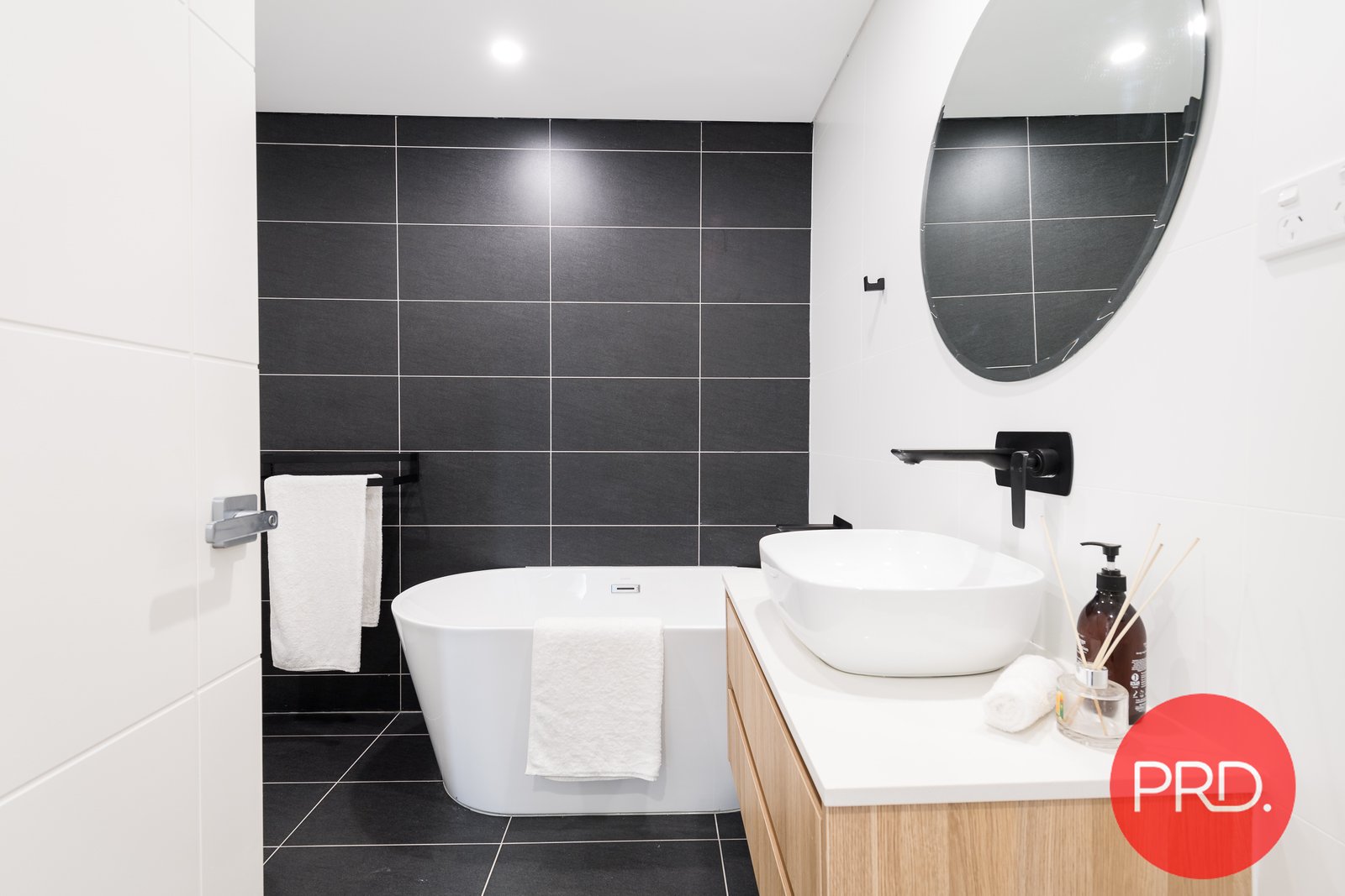 60a Centaur Street REVESBY 10