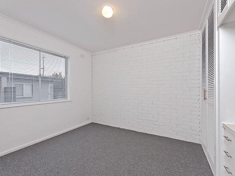 Gallery: 6/1-3 Barton Street