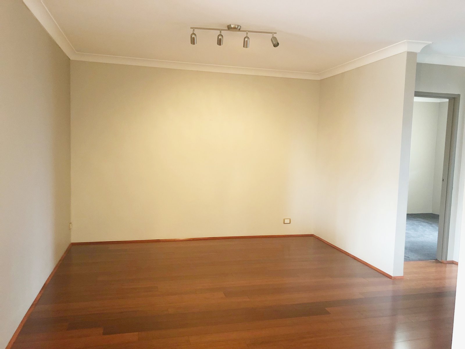 6/1-5 Hampden Street BEVERLY HILLS 8