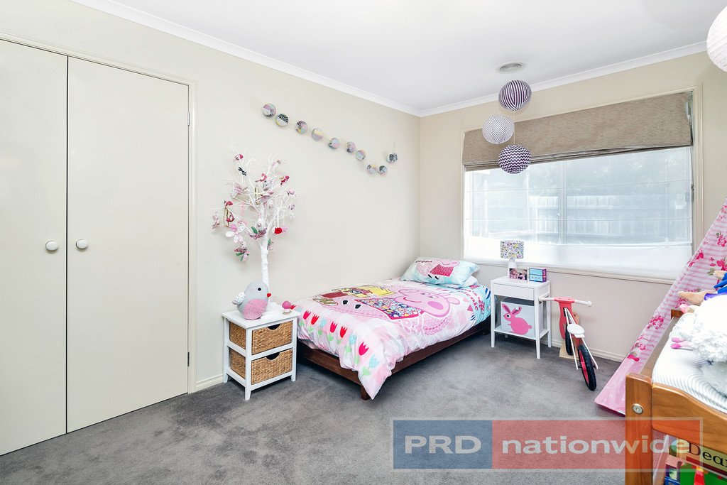 61 Briardale Avenue ENFIELD 8