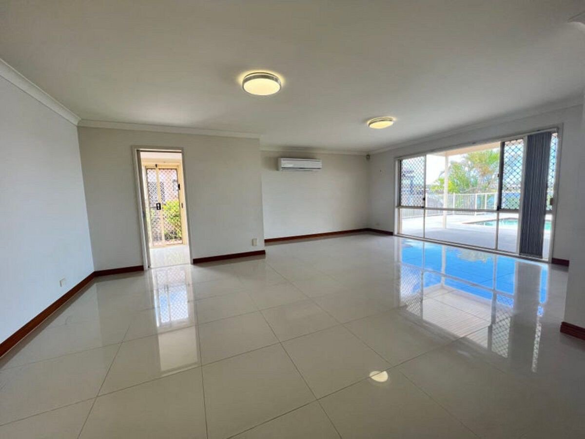 61 Cassowary Drive Burleigh Waters 8