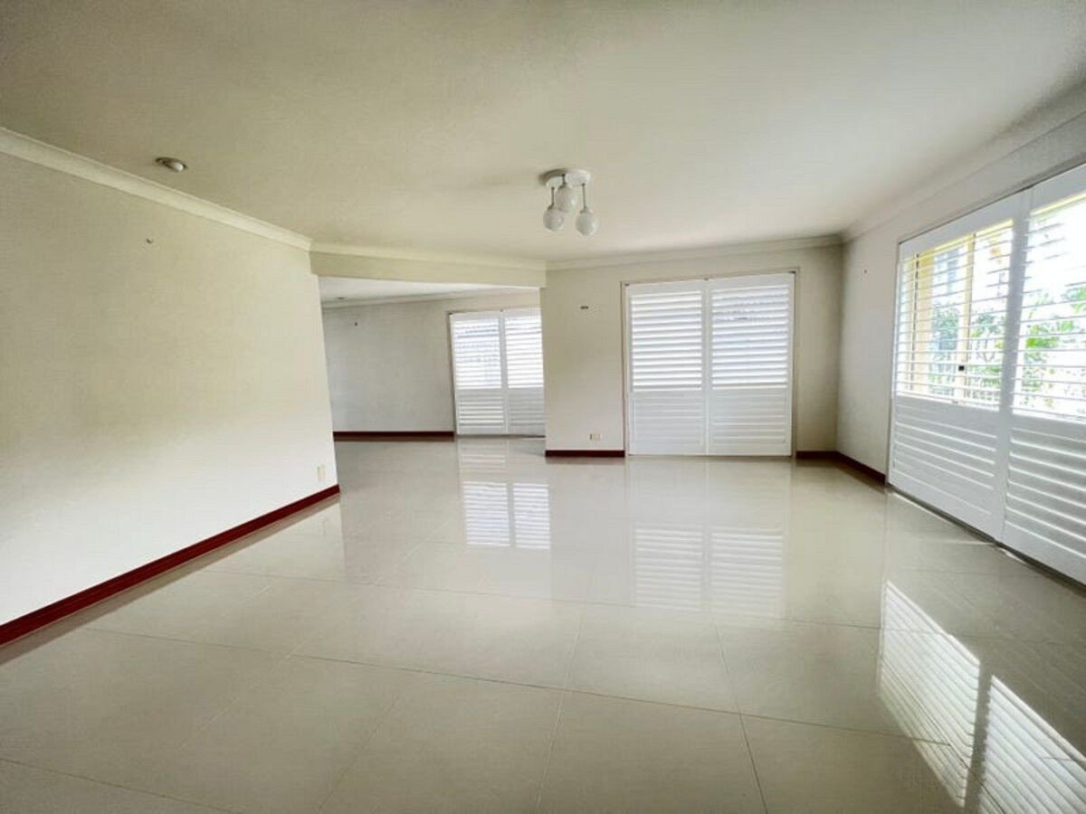 61 Cassowary Drive Burleigh Waters 11