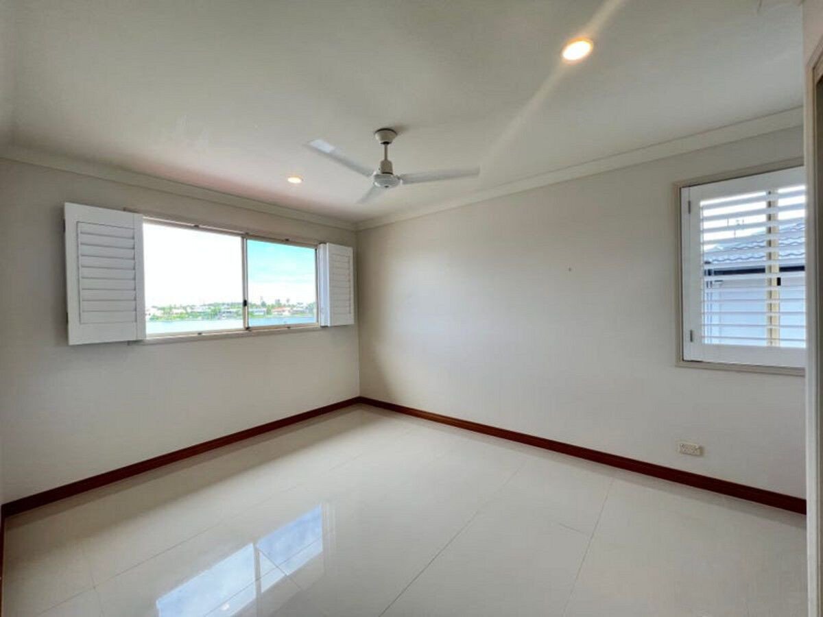61 Cassowary Drive Burleigh Waters 16