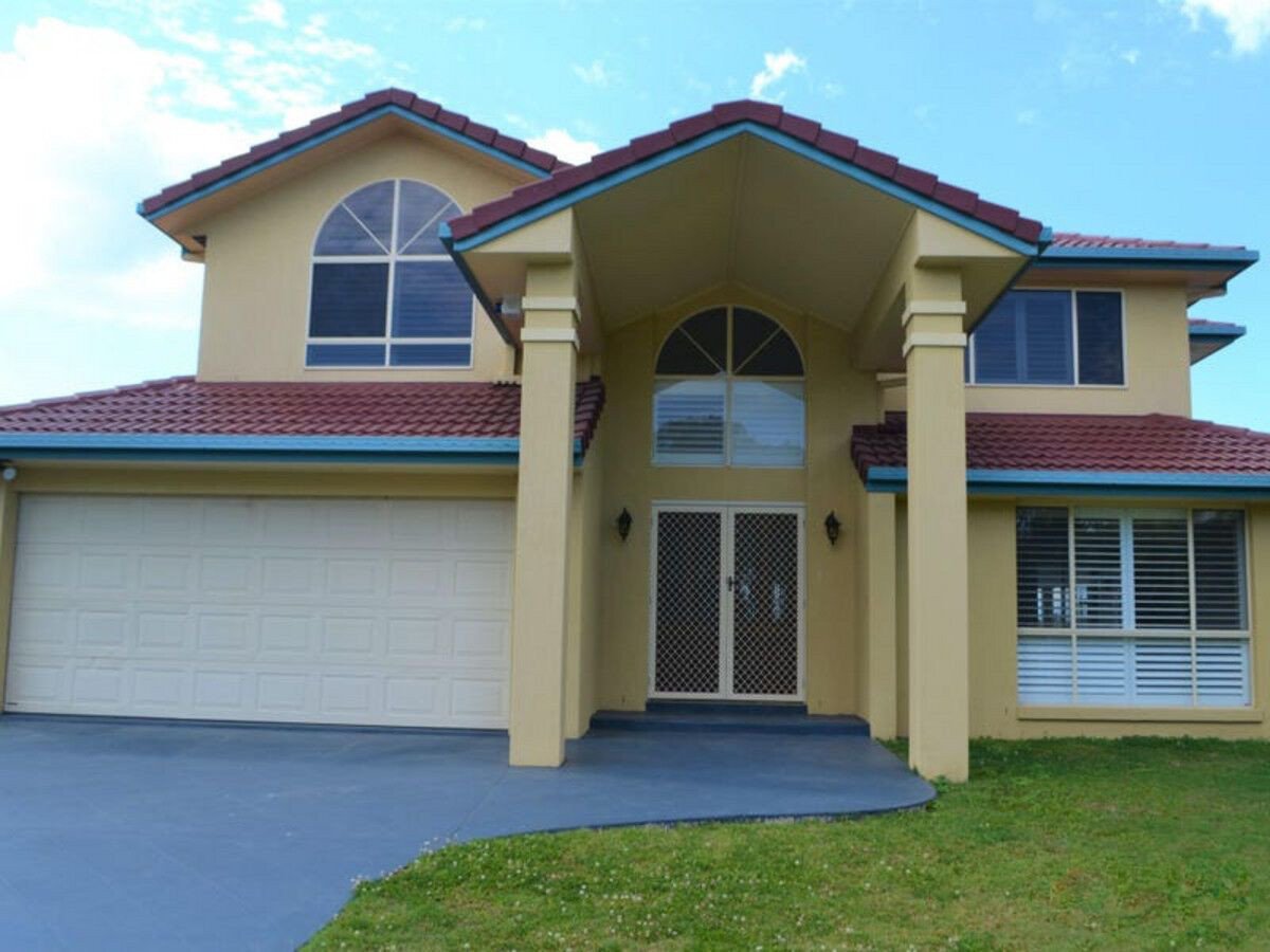 61 Cassowary Drive Burleigh Waters 23