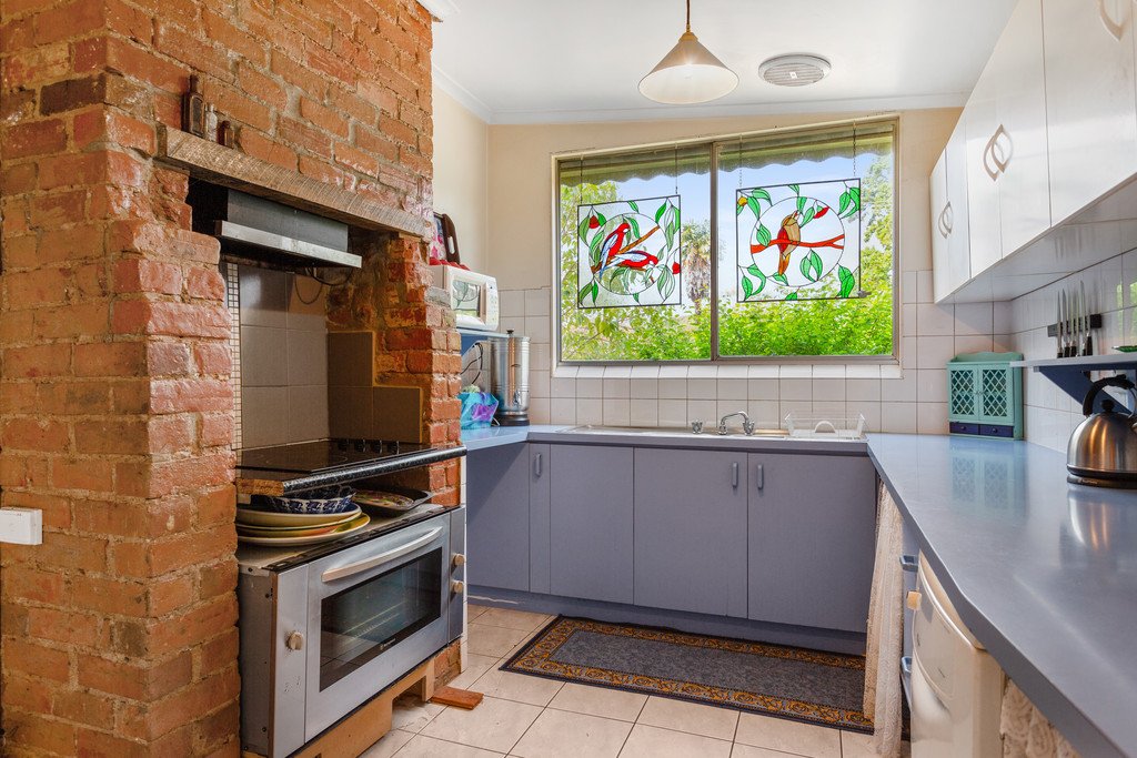 61 Commercial Road TARNAGULLA 9