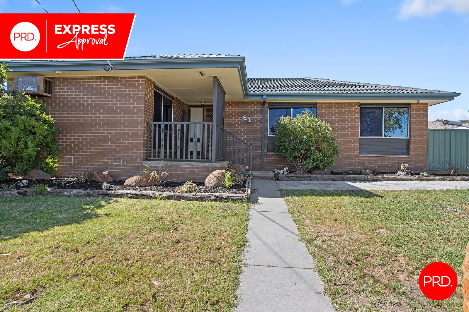 61 Derwent Drive LONG GULLY 2