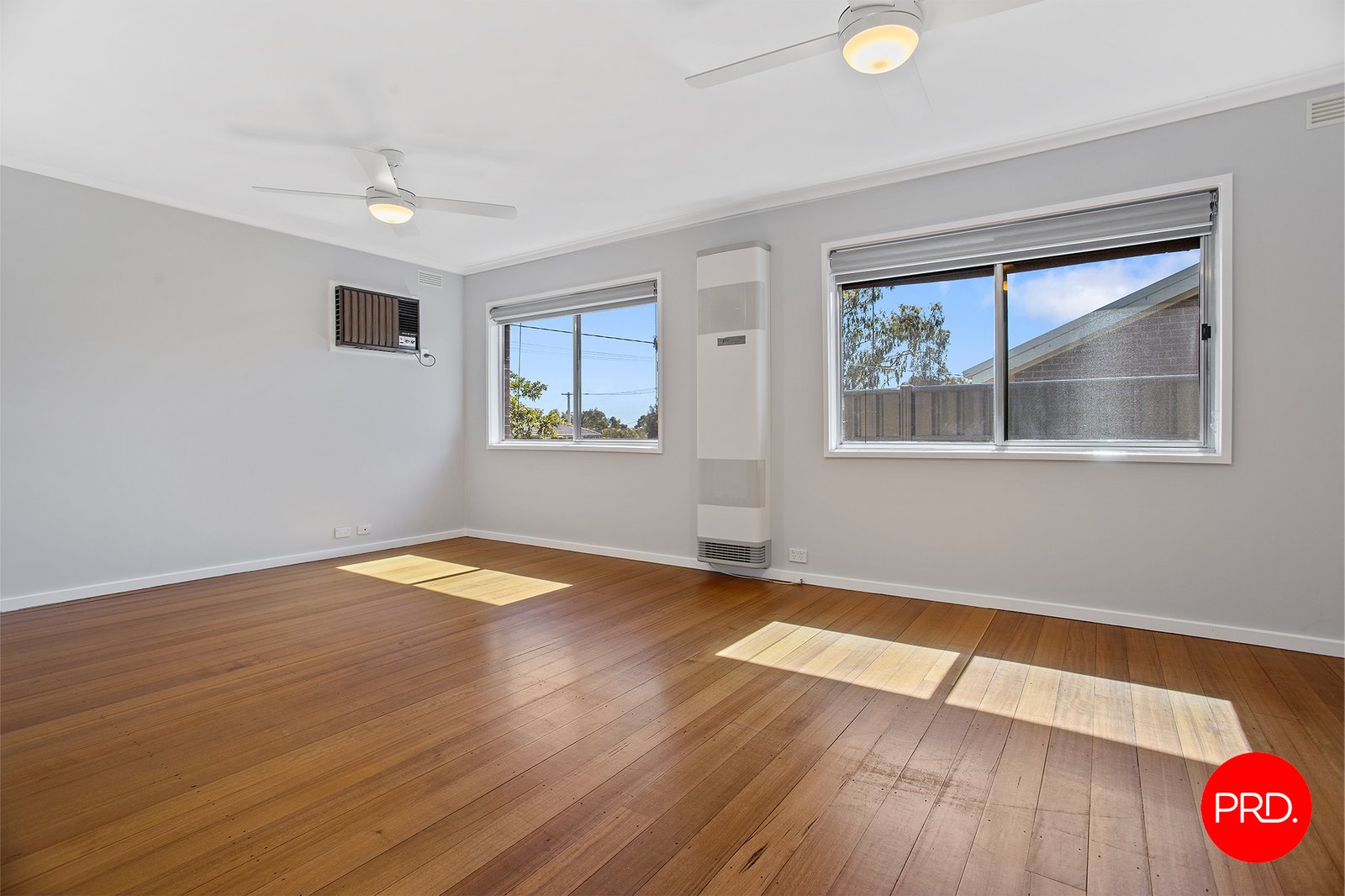 61 Derwent Drive LONG GULLY 6