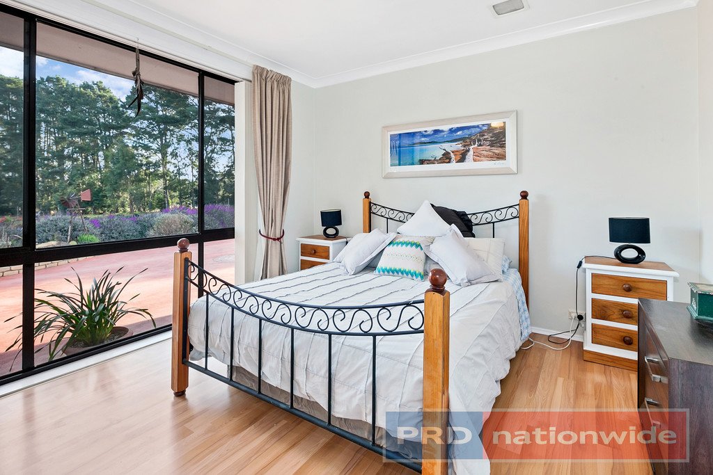 61 Egerton-Bungeeltap Road MOUNT EGERTON 10