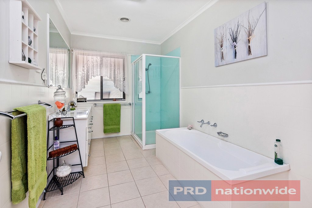 61 Egerton-Bungeeltap Road MOUNT EGERTON 11