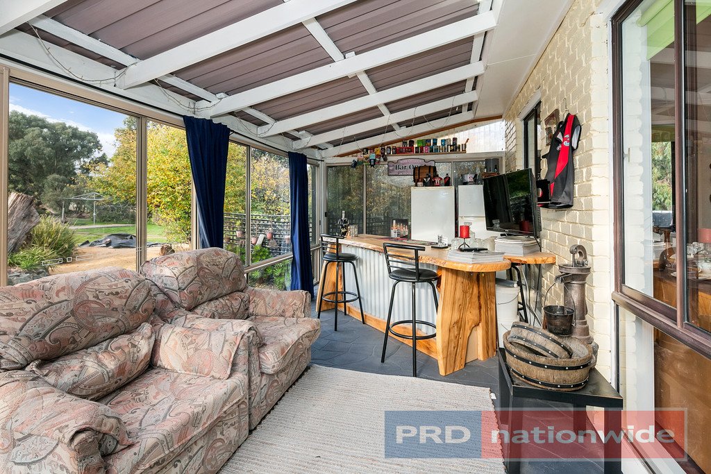 61 Egerton-Bungeeltap Road MOUNT EGERTON 13