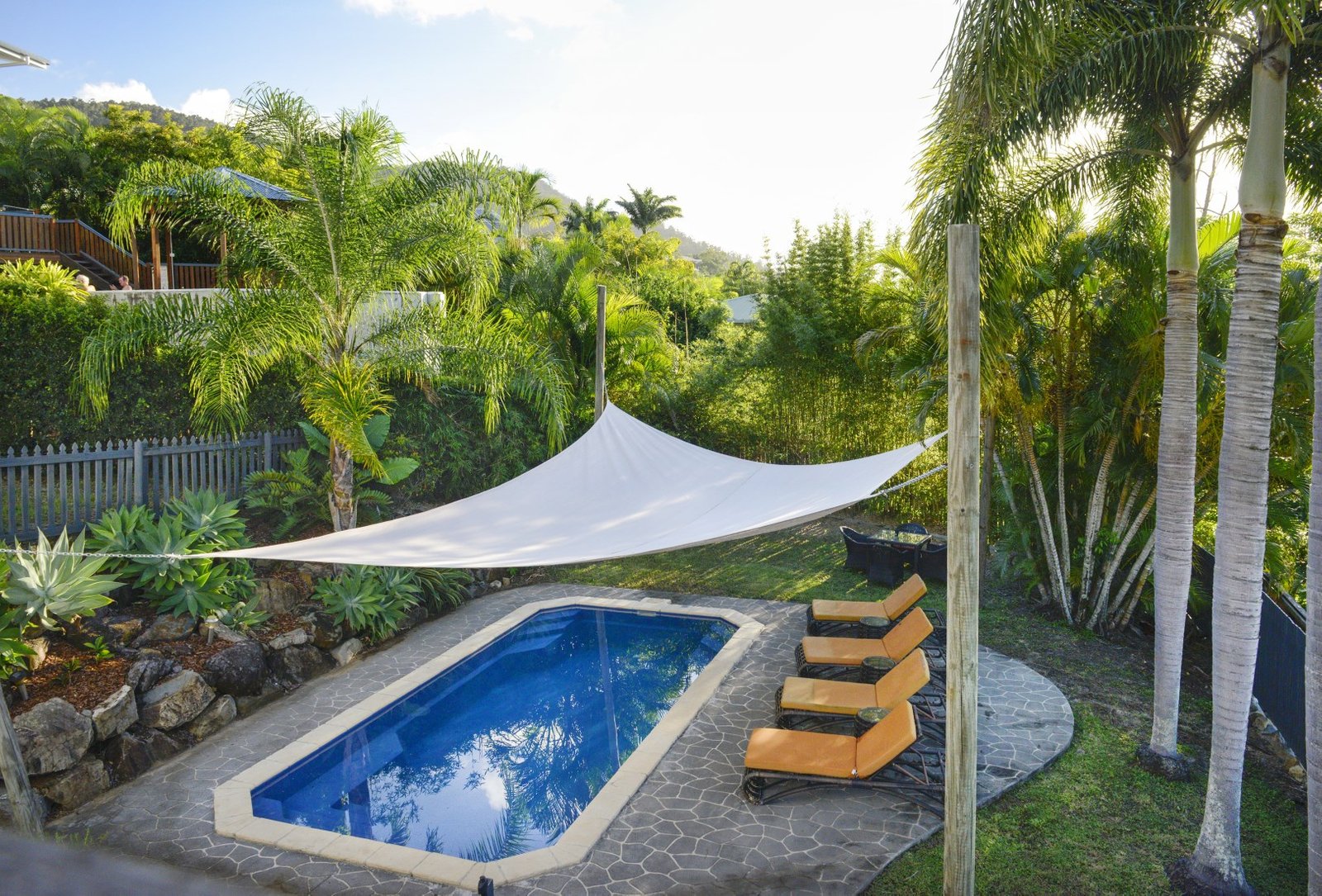 61 Eshelby Drive CANNONVALE 4