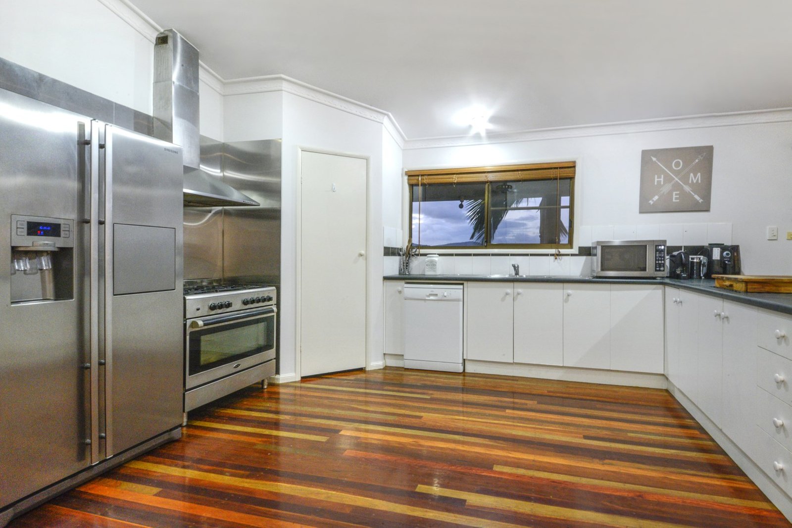 61 Eshelby Drive CANNONVALE 6