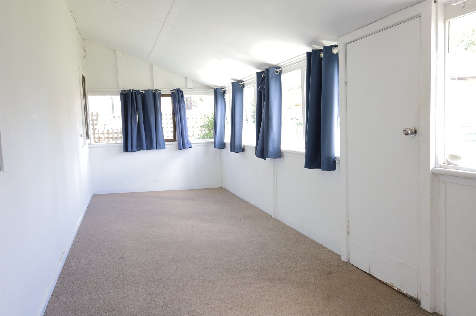 61 Gardiner Road ORANGE 7