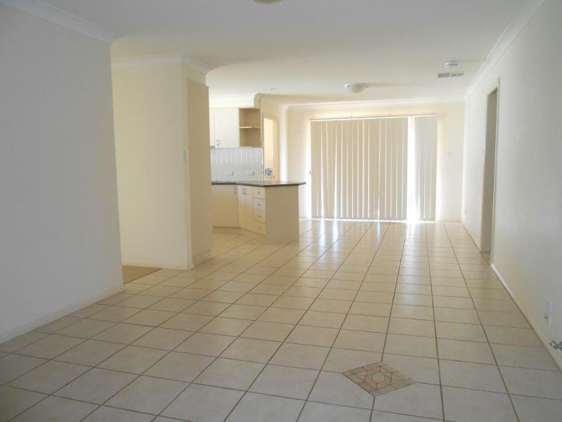 61 Greg Norman Drive TAMWORTH 3