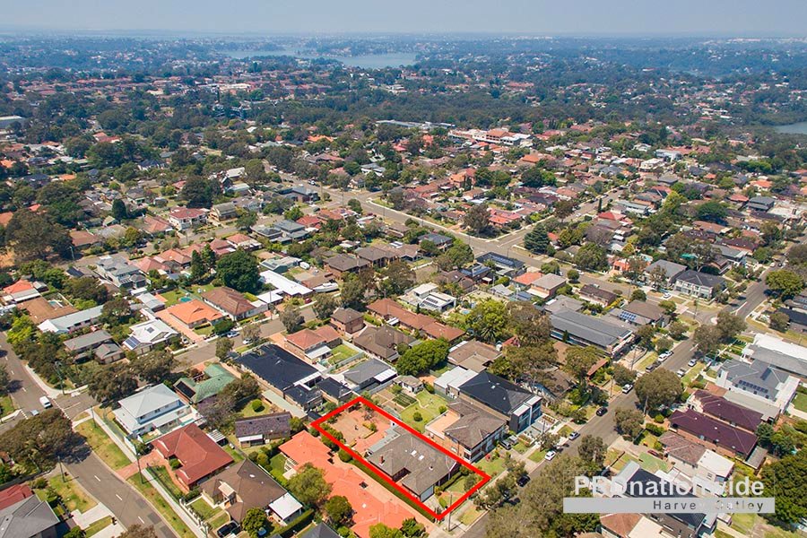 61 Gungah Bay Road OATLEY 13