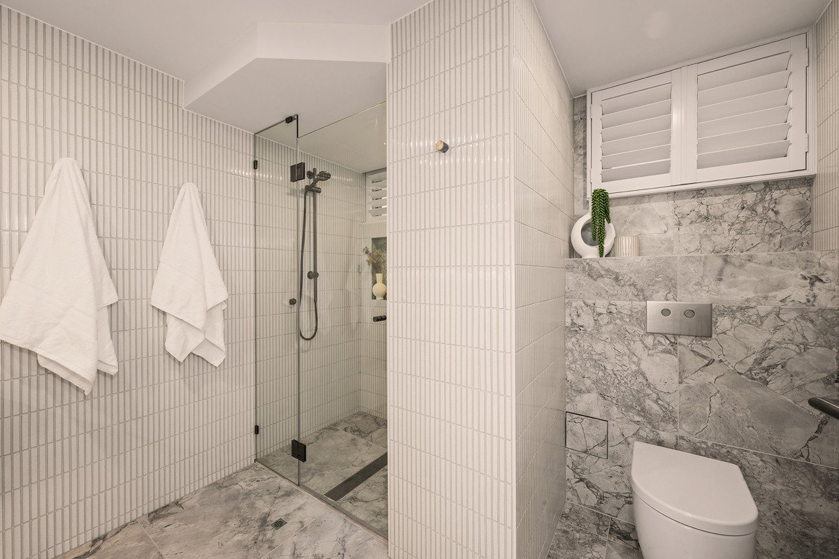 6/1 Hill Avenue Burleigh Heads 3