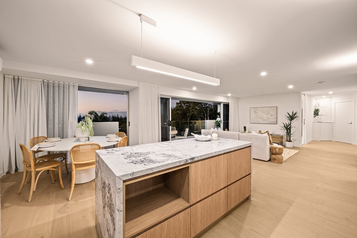 6/1 Hill Avenue Burleigh Heads 23