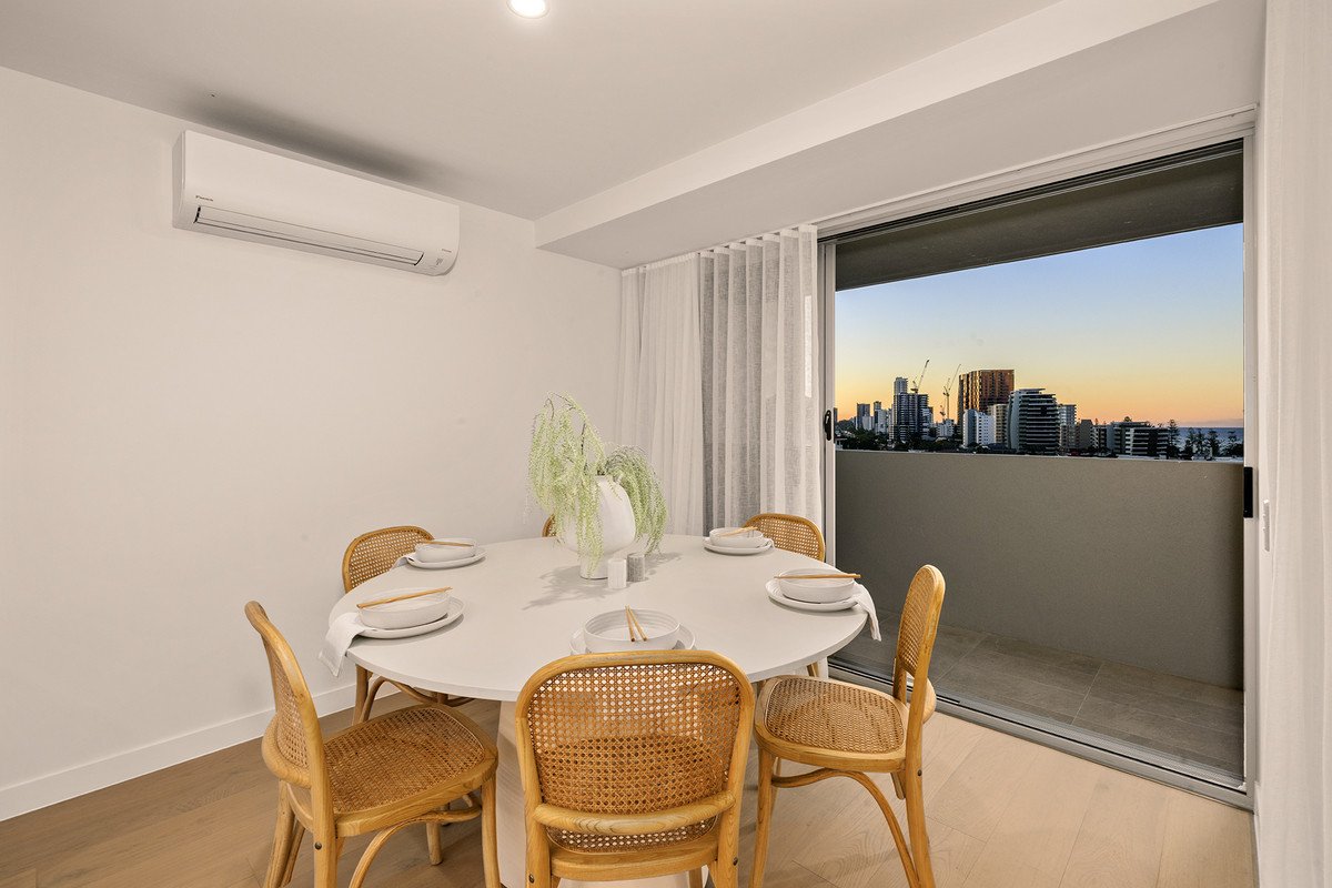 6/1 Hill Avenue Burleigh Heads 24