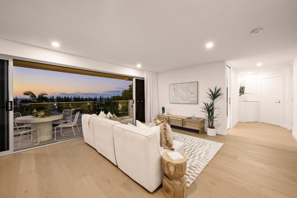 6/1 Hill Avenue Burleigh Heads 30