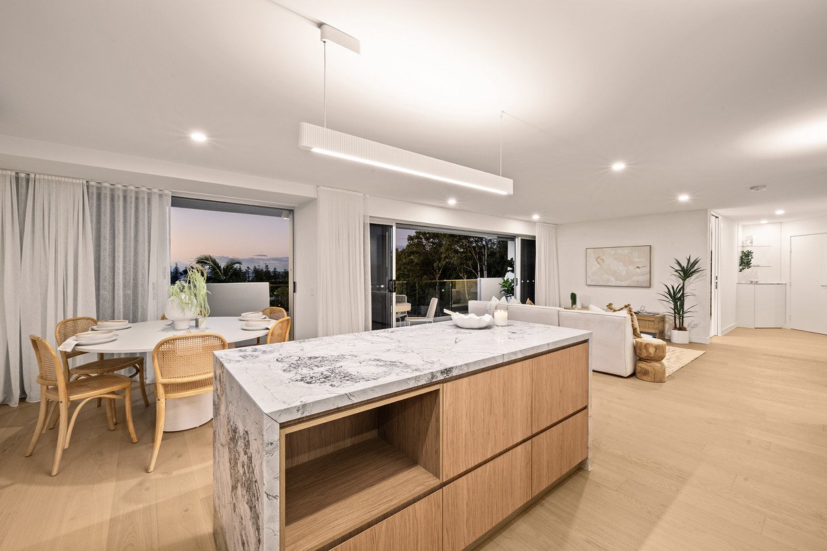 6/1 Hill Avenue Burleigh Heads 31