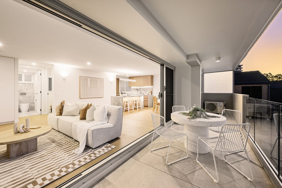 6/1 Hill Avenue Burleigh Heads 33