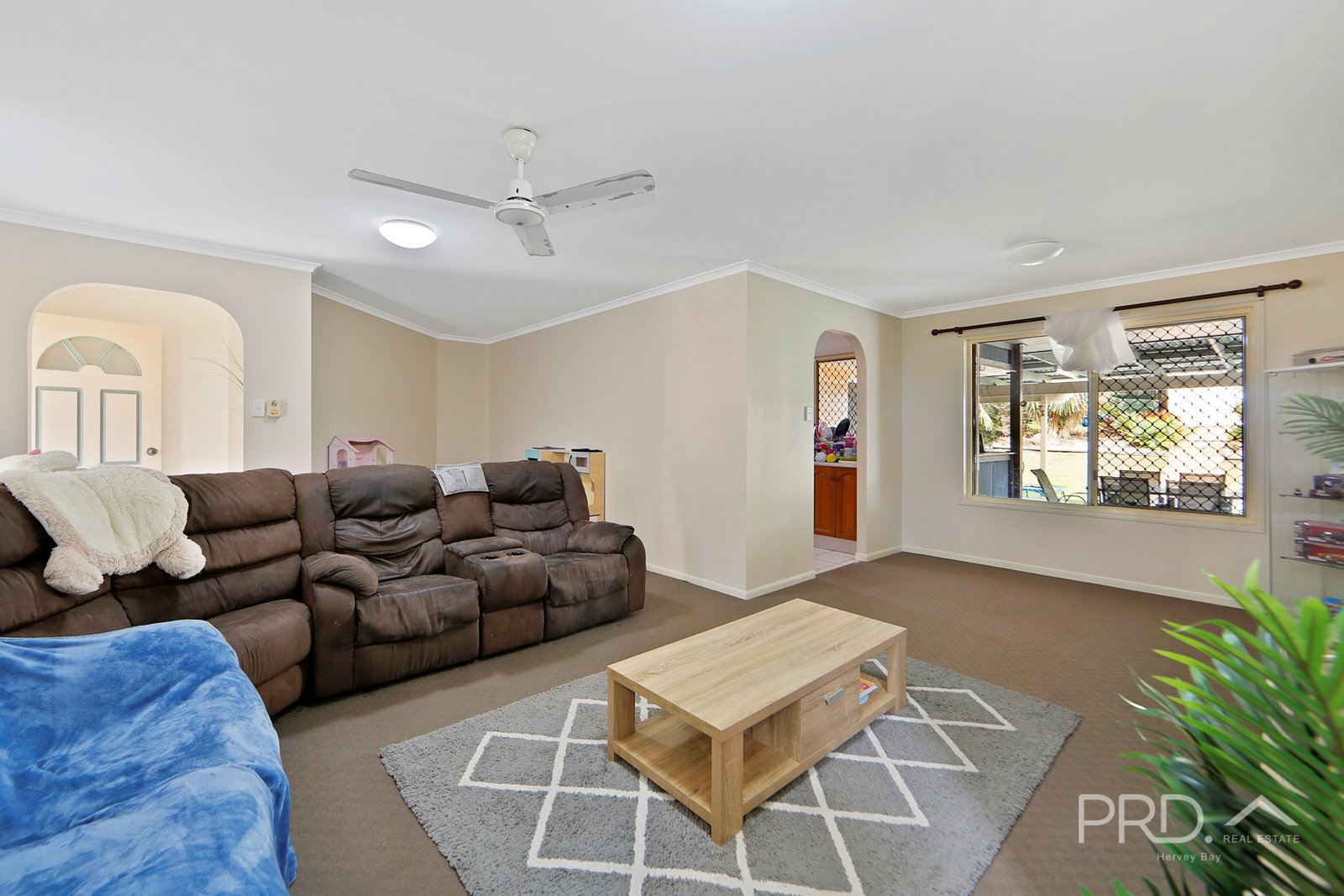 61 Julie Anne Street URRAWEEN 7