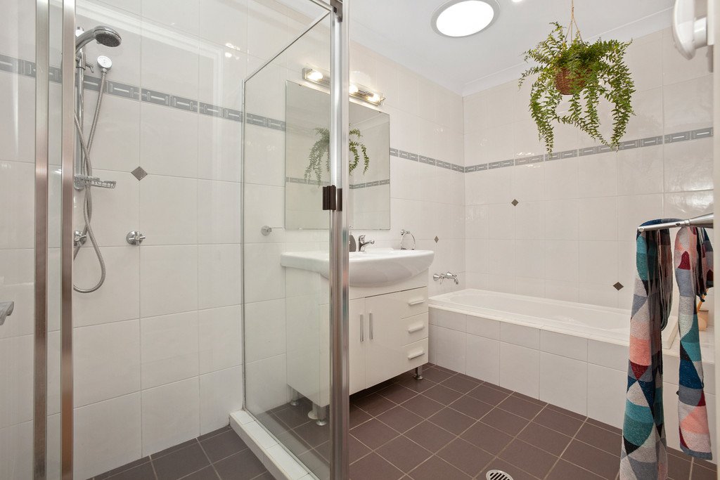 61 Lenaghans Drive BLACK HILL 22