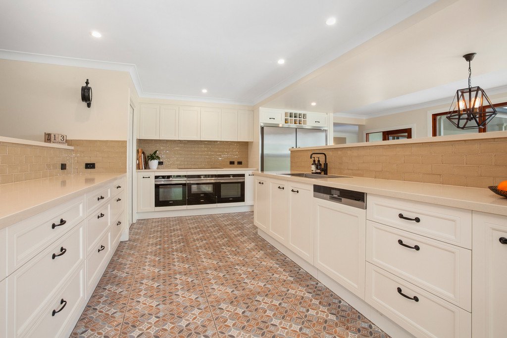 61 Lenaghans Drive BLACK HILL 10