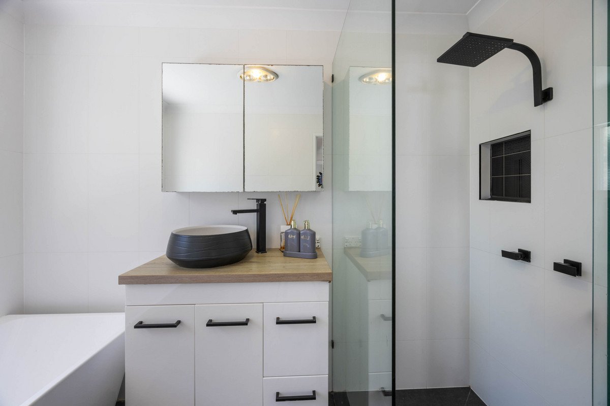 61 Leviathan Drive Mudgeeraba 18