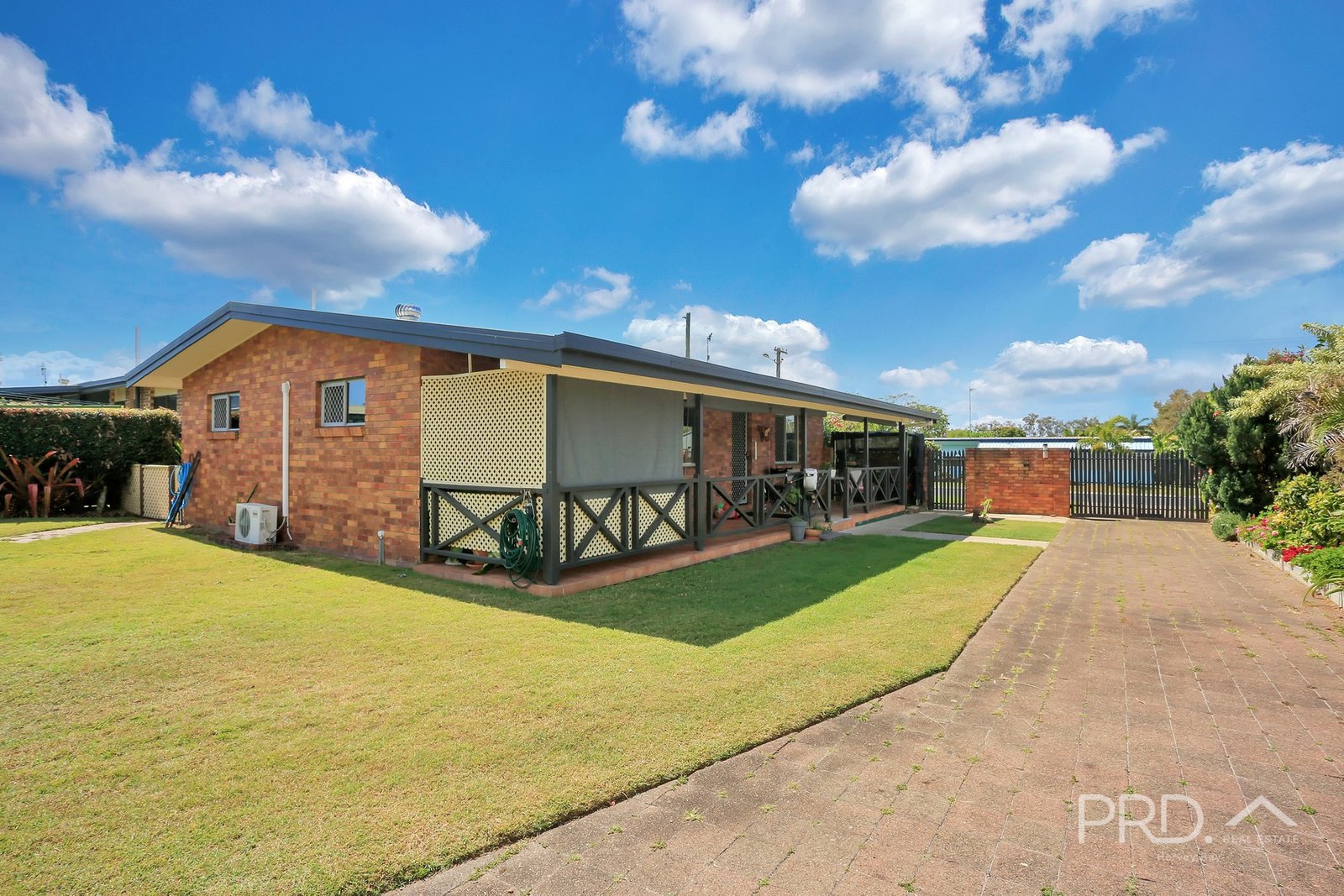 61 Limpus Street URANGAN 8