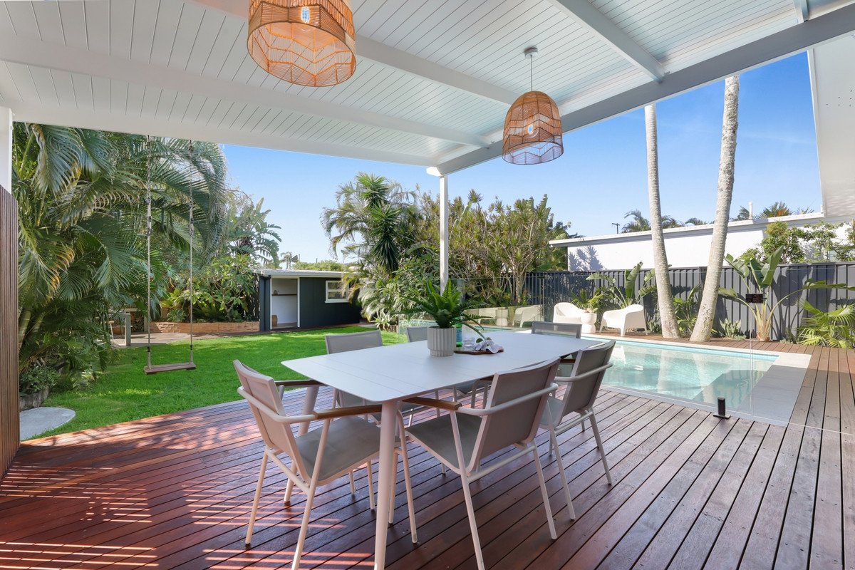 61 Manus Avenue Palm Beach 17