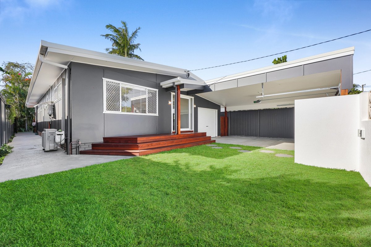 61 Manus Avenue Palm Beach 25