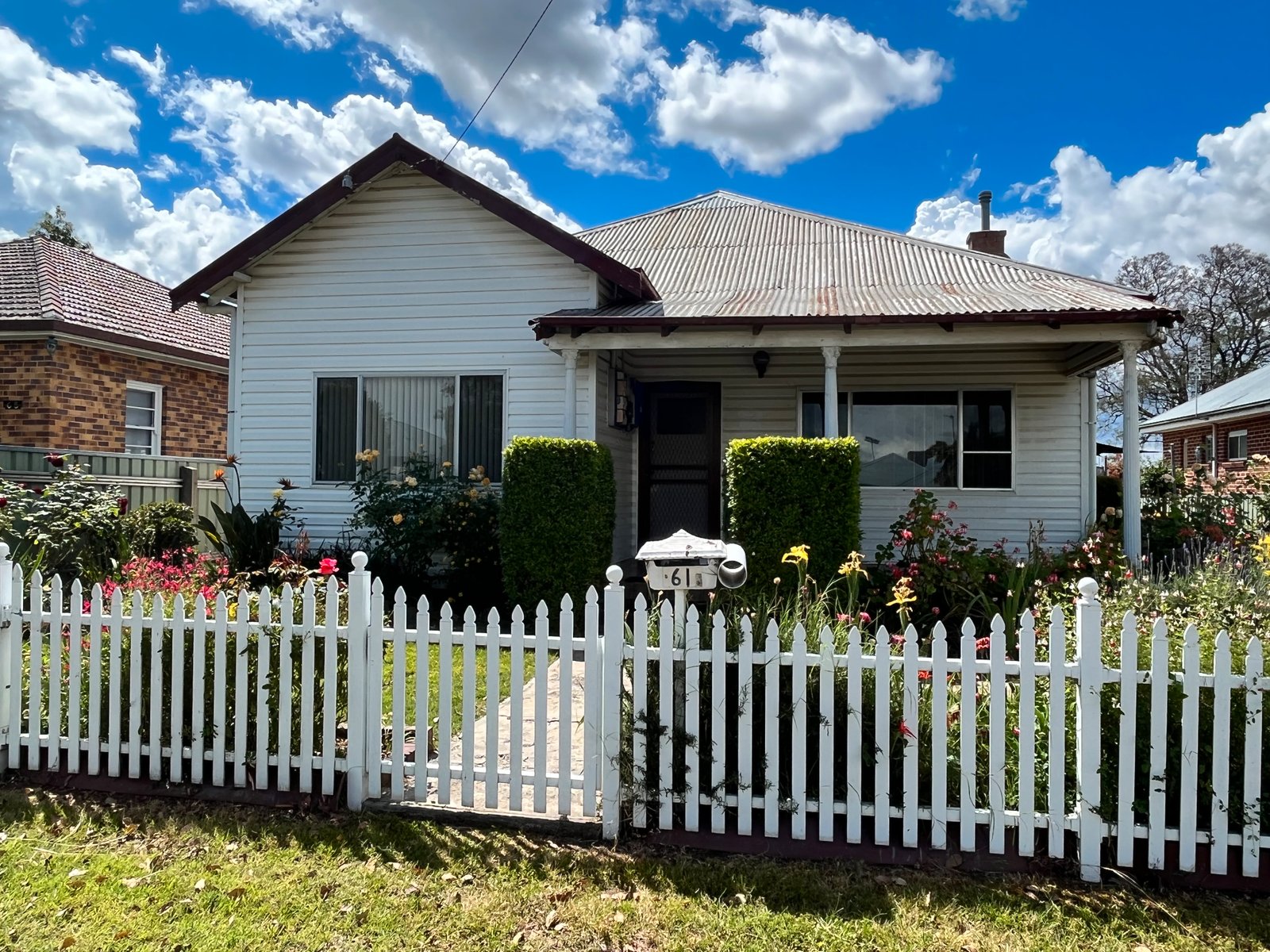 61 Mathews Street TAMWORTH 1