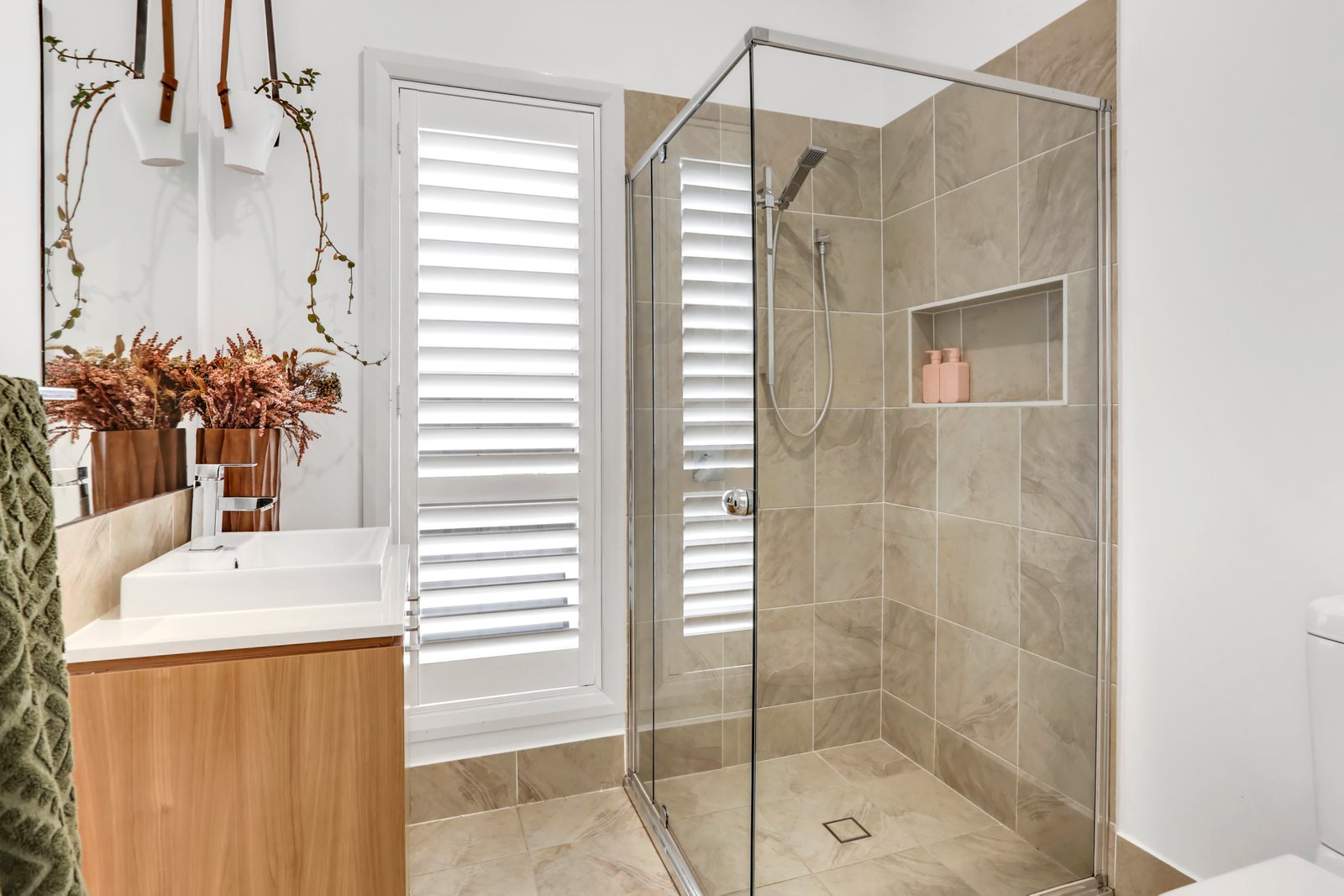 61 Morson Avenue HORSLEY 16