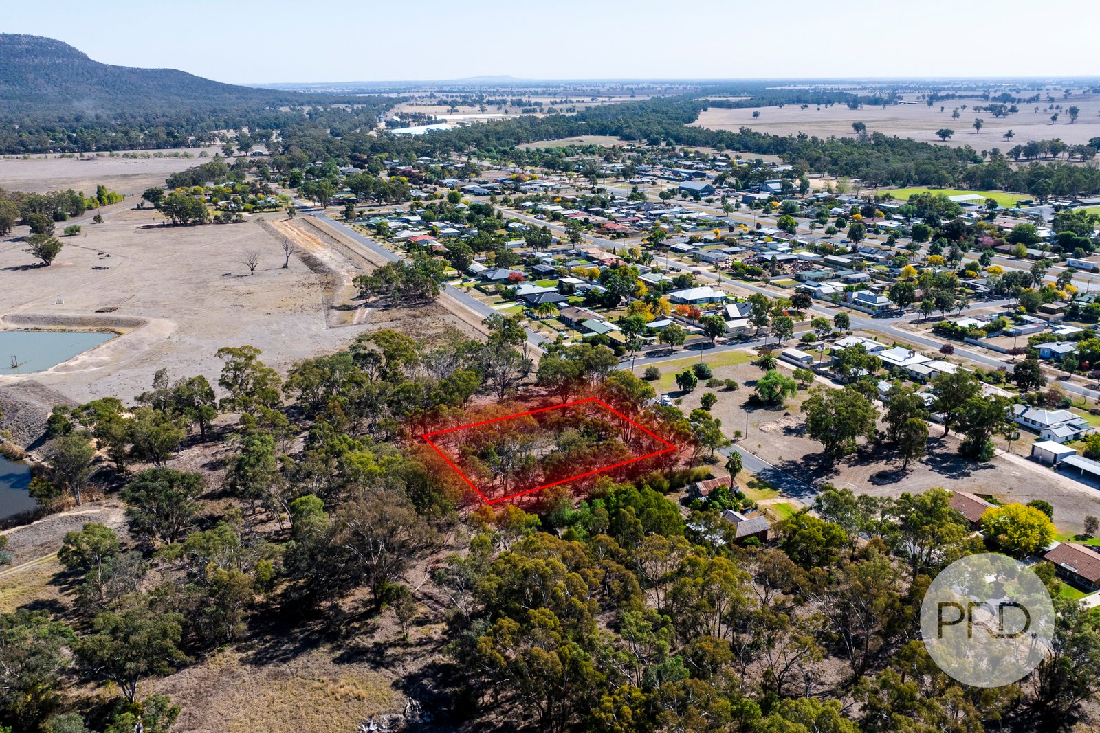 61 Nicholas Street THE ROCK 5