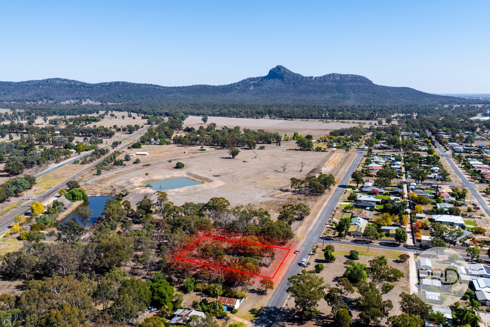 61 Nicholas Street THE ROCK 6