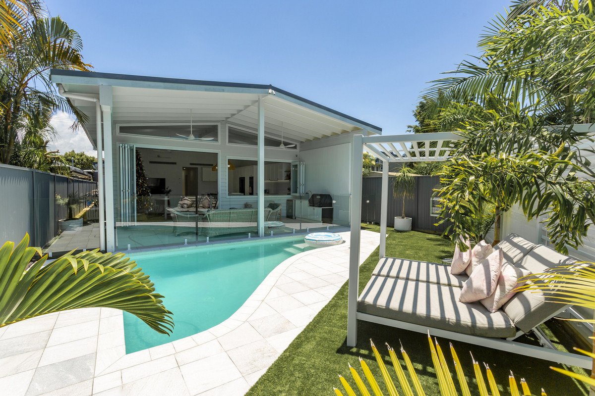 61 Nobby Parade MIAMI 4