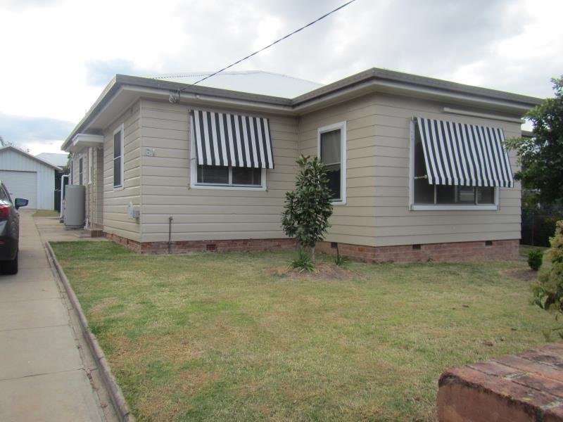 61 Phillip Street TAMWORTH 1