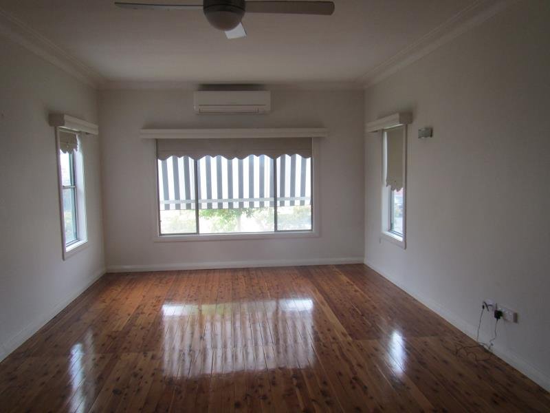 61 Phillip Street TAMWORTH 3