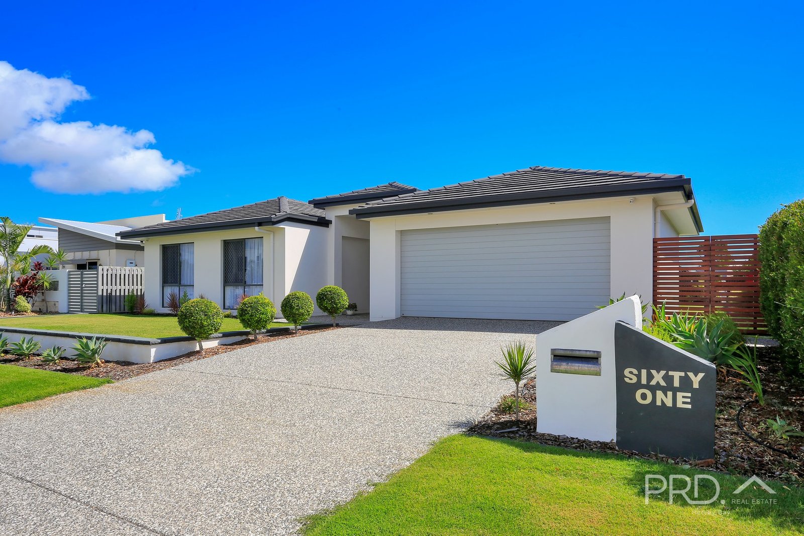 61 Royal Drive KAWUNGAN 4
