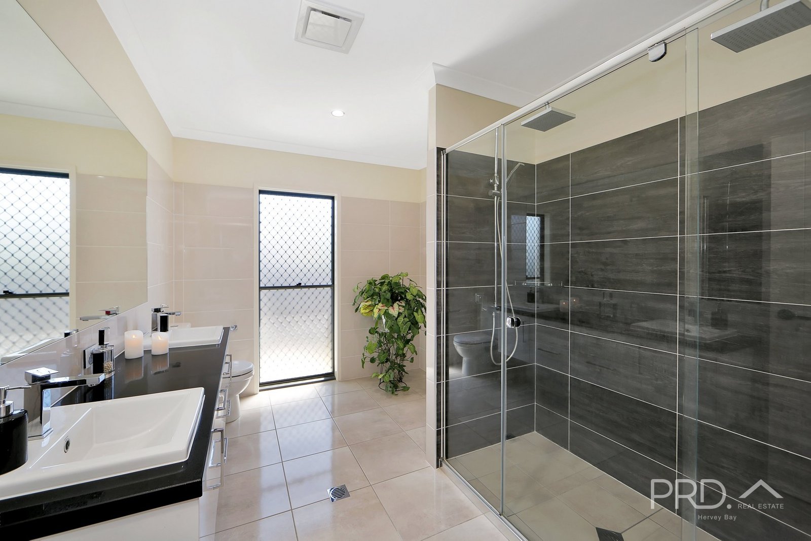 61 Royal Drive KAWUNGAN 20