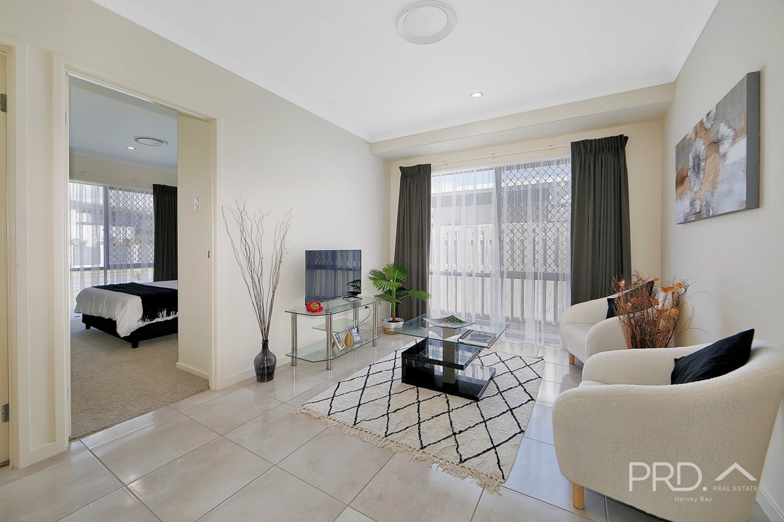 61 Royal Drive KAWUNGAN 21