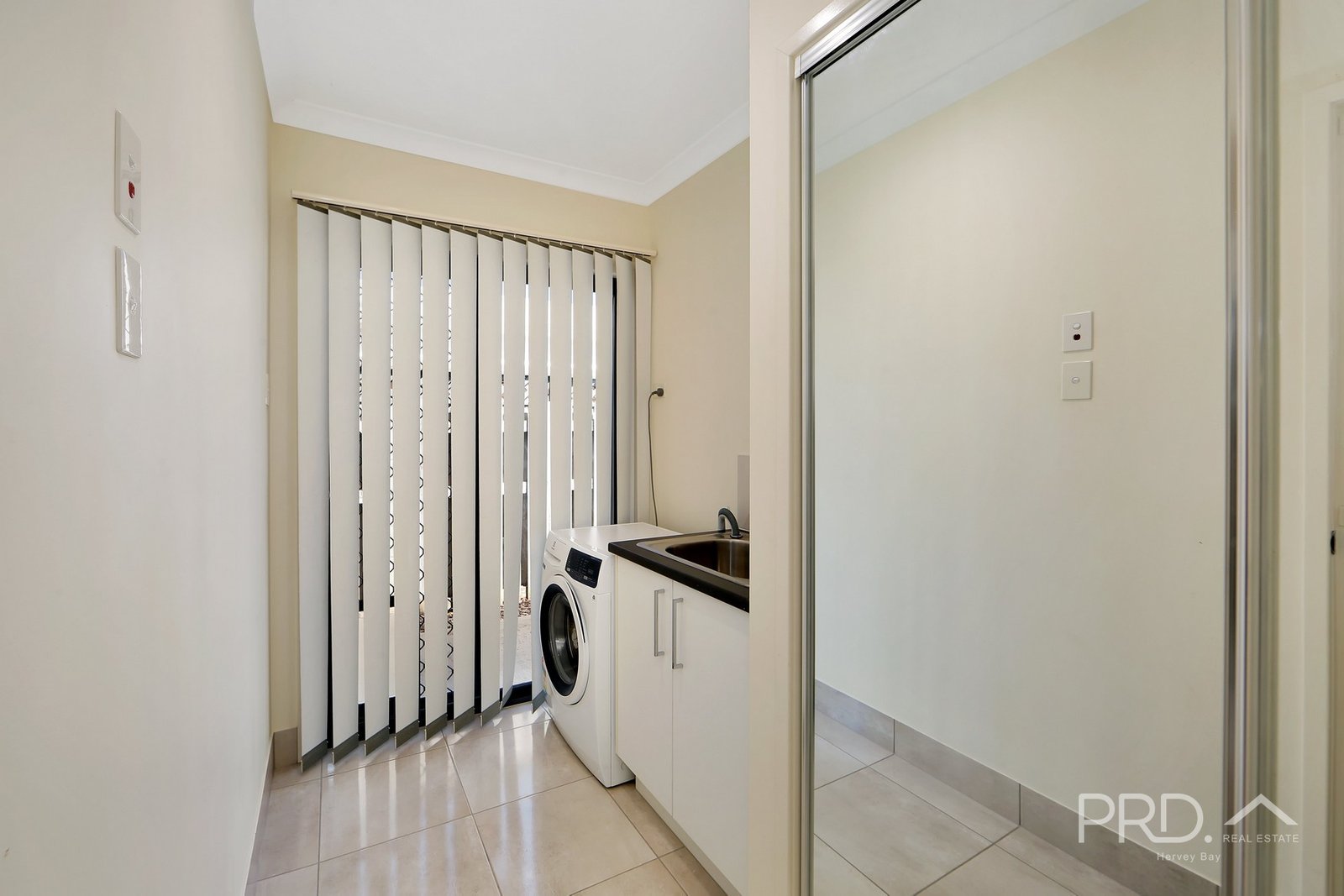 61 Royal Drive KAWUNGAN 26