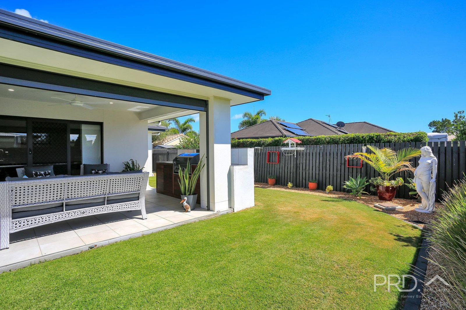 61 Royal Drive KAWUNGAN 28